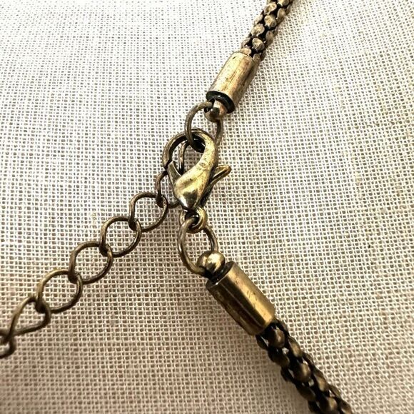 Tri tone statement necklace - Picture 8 of 11